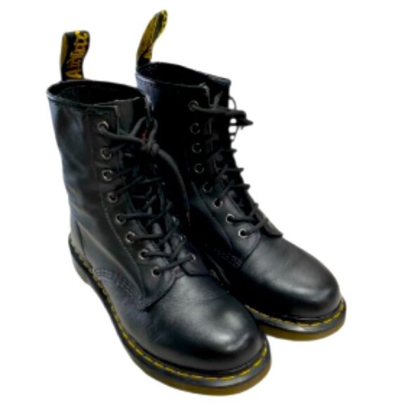 Dr. Martens Other - Dr. Martens Men’s 8-Eye Combat Boots Size 9 Black Leather EUC